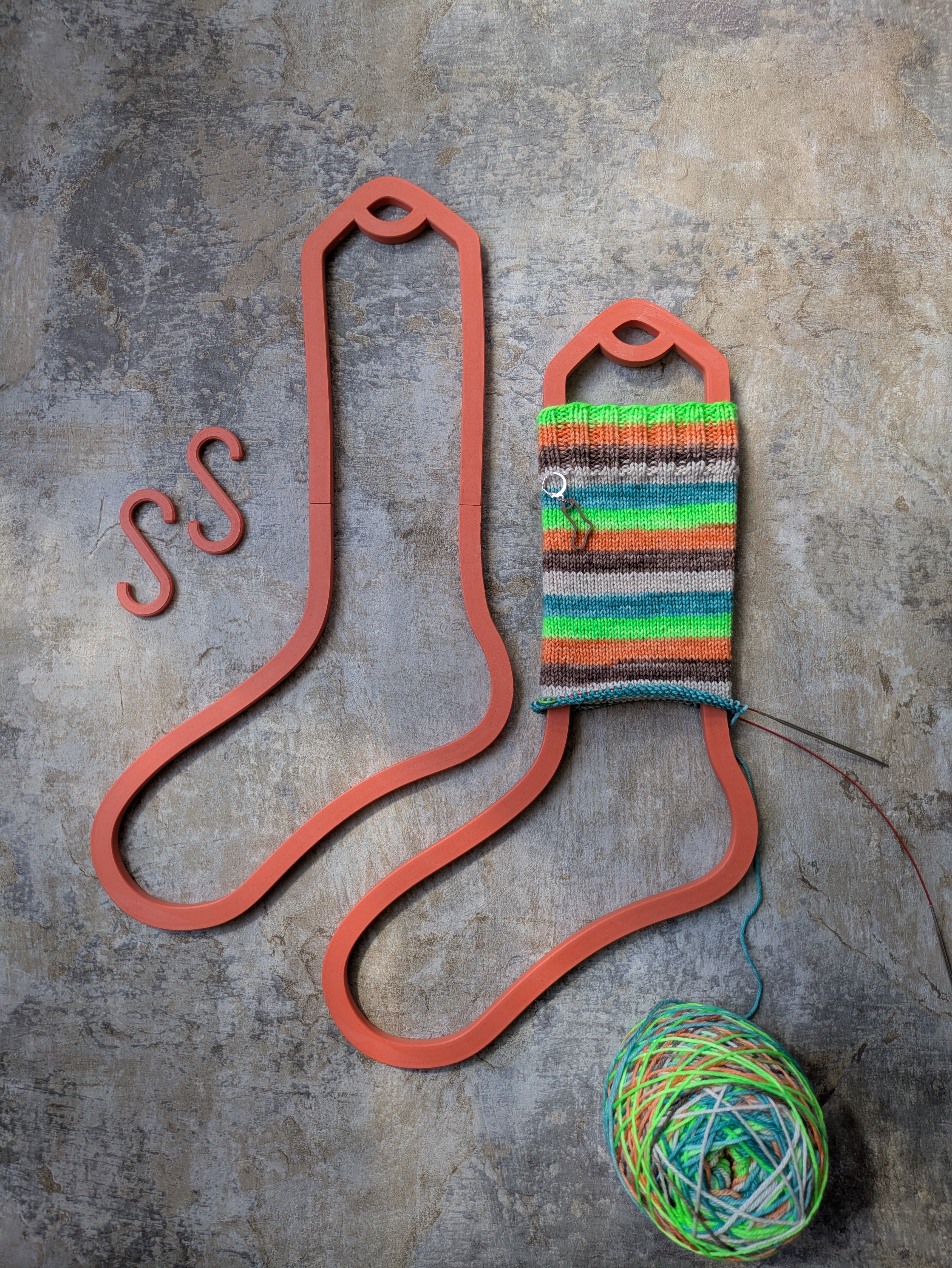 Self-Striping Sock Yarn - Herbology (dyed by Nicole C. Méndez)