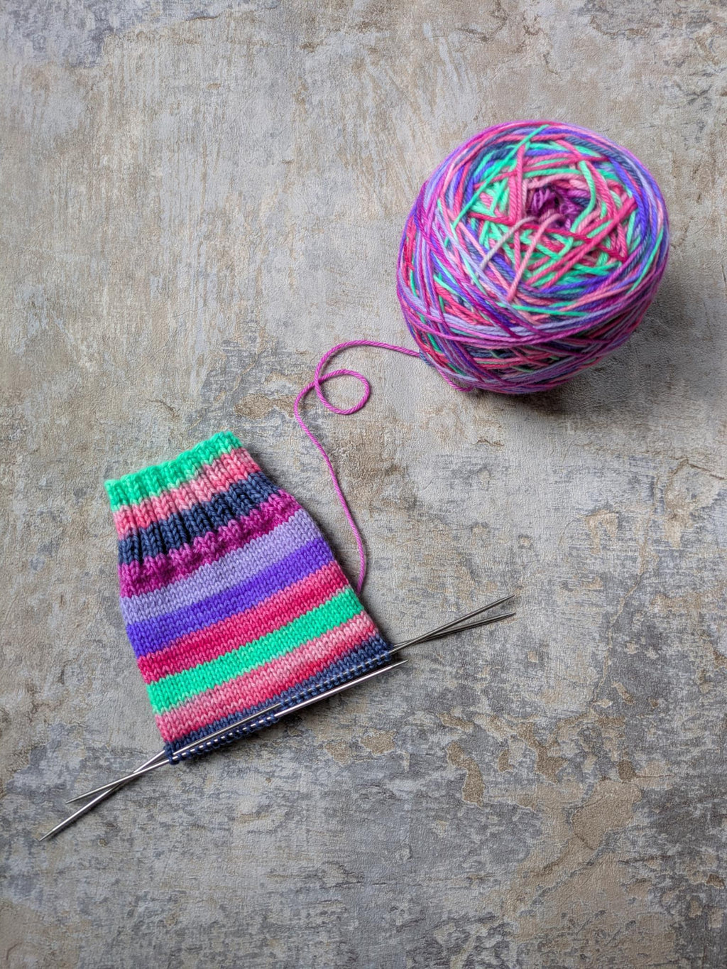 Self-Striping Sock Yarn - Elixir (dyed by Nicole C. Méndez)