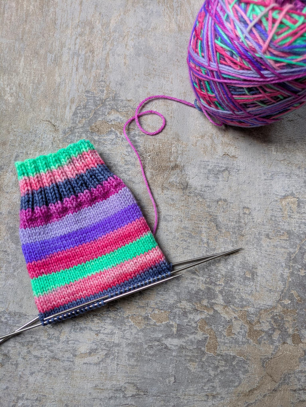 Self-Striping Sock Yarn - Elixir (dyed by Nicole C. Méndez)